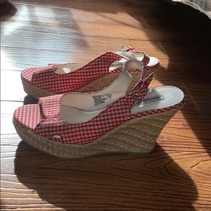 Size10 America eagle wedge shoe
